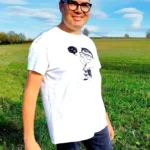 t shirt caricature David debout